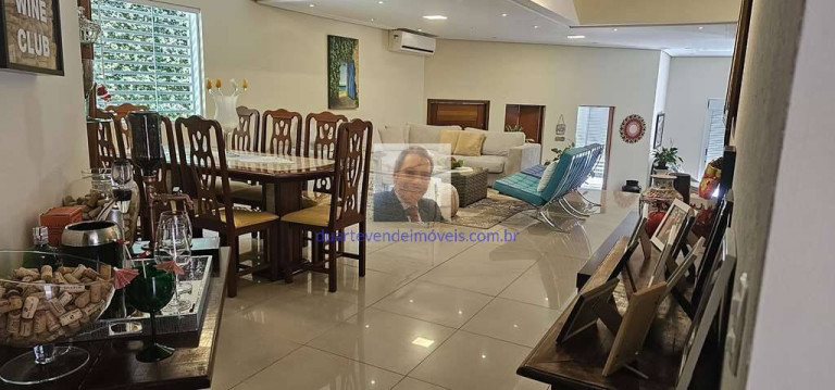 Imagem Casa com 3 Quartos à Venda, 358 m² em Chácara Vale Do Rio Cotia - Carapicuíba Imagem Casa com 3 Quartos à Venda, 358 m² em Chácara Vale Do Rio Cotia - Carapicuíba