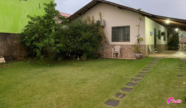 Imagem Casa com 3 Quartos à Venda, 368 m² em Ingleses - Florianópolis Imagem Casa com 3 Quartos à Venda, 368 m² em Ingleses - Florianópolis