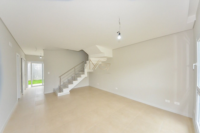 Imagem Casa com 3 Quartos à Venda, 121 m² em Xaxim - Curitiba Imagem Casa com 3 Quartos à Venda, 121 m² em Xaxim - Curitiba