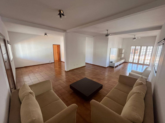 Imagem Casa com 3 Quartos à Venda, 311 m² em Cuiabá Imagem Casa com 3 Quartos à Venda, 311 m² em Cuiabá