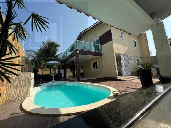 Imagem Casa com 4 Quartos à Venda, 330 m² em Precabura - Eusébio