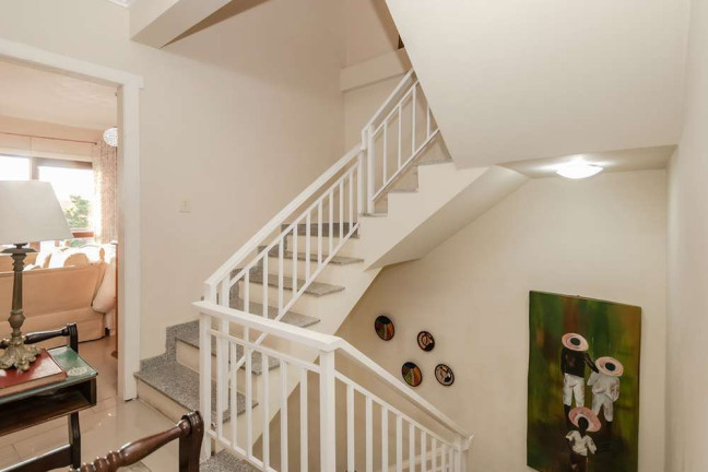 Imagem Casa com 3 Quartos à Venda, em Nonoai - Porto Alegre Imagem Casa com 3 Quartos à Venda, em Nonoai - Porto Alegre
