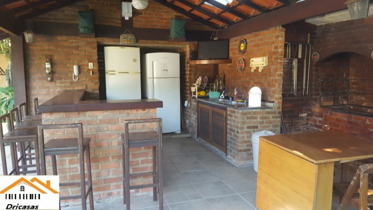 Imagem Casa com 6 Quartos à Venda, em Itacuruçá - Mangaratiba Imagem Casa com 6 Quartos à Venda, em Itacuruçá - Mangaratiba