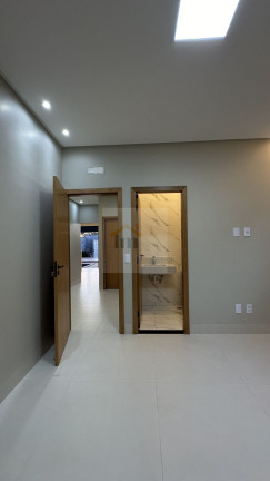 Imagem Casa com 4 Quartos à Venda, 218 m² em Jardim Presidente - Goiânia