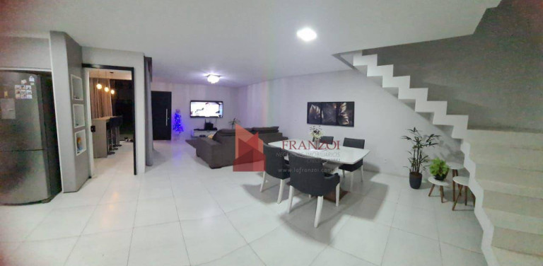 Casa com 4 Quartos à Venda, 195 m² em Centro - Itajaí