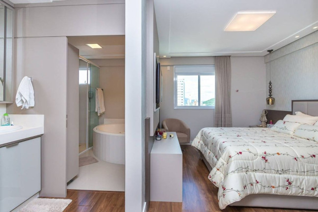 Imagem Cobertura com 3 Quartos à Venda, 222 m² em Pioneiros - Balneário Camboriú Imagem Cobertura com 3 Quartos à Venda, 222 m² em Pioneiros - Balneário Camboriú