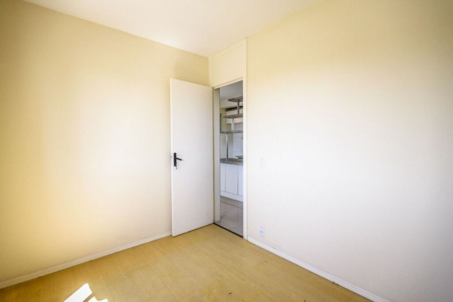 Imagem Imóvel com 3 Quartos à Venda, 63 m² em São Sebastião - Porto Alegre Imagem Imóvel com 3 Quartos à Venda, 63 m² em São Sebastião - Porto Alegre