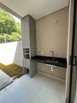 Imagem Casa com 3 Quartos à Venda, 99 m²