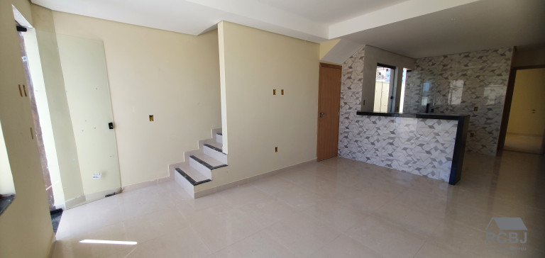 Casa com 3 Quartos à Venda,  em São Pedro - Esmeraldas