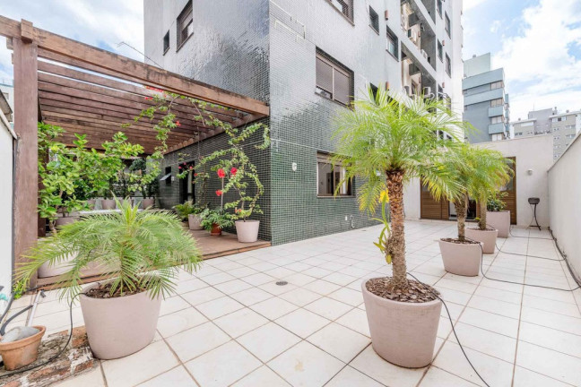 Imagem Apartamento com 2 Quartos à Venda, 180 m² em Bela Vista - Porto Alegre Imagem Apartamento com 2 Quartos à Venda, 180 m² em Bela Vista - Porto Alegre
