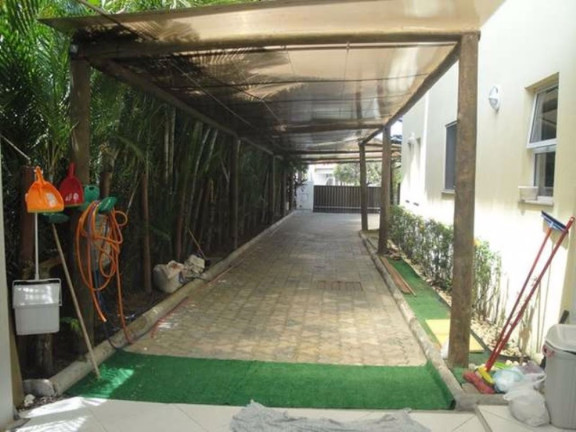 Imagem Casa com 4 Quartos à Venda, 300 m² em Buraquinho - Lauro De Freitas Imagem Casa com 4 Quartos à Venda, 300 m² em Buraquinho - Lauro De Freitas