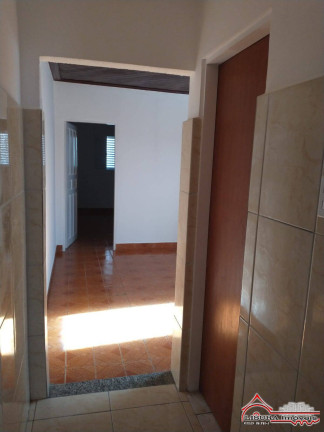 Imagem Casa com 4 Quartos à Venda, 133 m² em Parque Santo Antônio - Jacareí Imagem Casa com 4 Quartos à Venda, 133 m² em Parque Santo Antônio - Jacareí