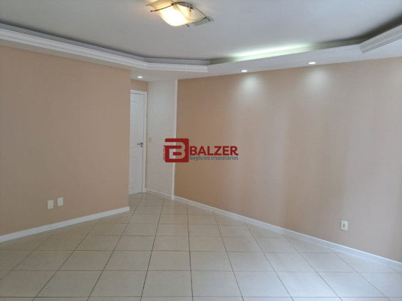Imagem Apartamento com 3 Quartos à Venda, 125 m² em Centro - Florianópolis Imagem Apartamento com 3 Quartos à Venda, 125 m² em Centro - Florianópolis