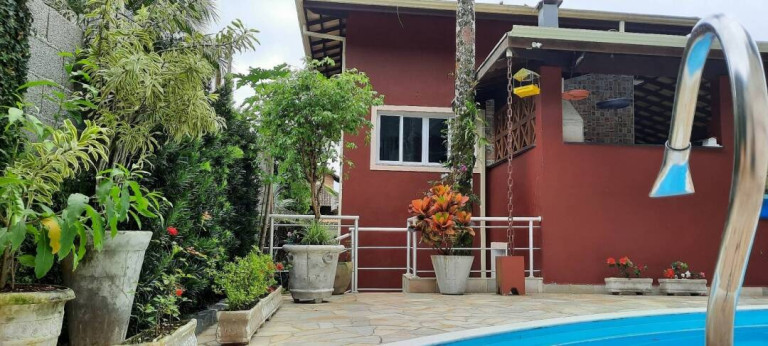 Imagem Sobrado com 4 Quartos à Venda, 270 m² em Tabatinga - Caraguatatuba Imagem Sobrado com 4 Quartos à Venda, 270 m² em Tabatinga - Caraguatatuba