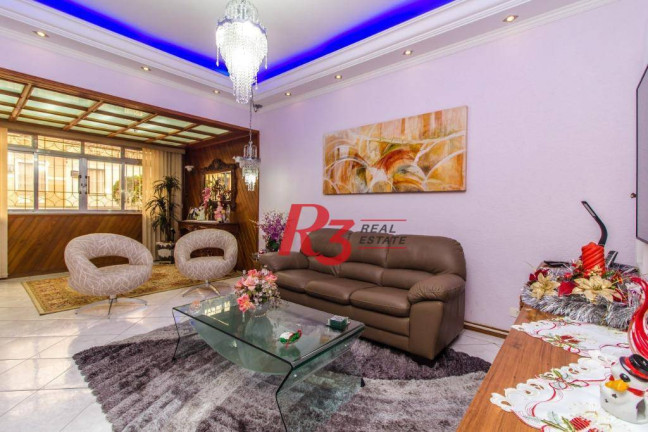 Imagem Casa com 4 Quartos à Venda, 254 m² em Marapé - Santos Imagem Casa com 4 Quartos à Venda, 254 m² em Marapé - Santos