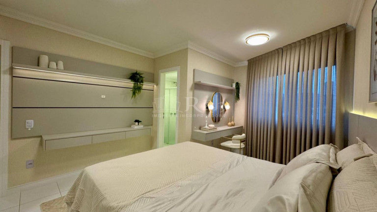 Imagem Apartamento com 3 Quartos à Venda, 108 m² em Centro - Balneário Camboriú