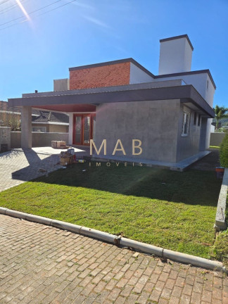 Casa com 4 Quartos à Venda, 220 m² em Cachoeira Do Bom Jesus - Florianópolis