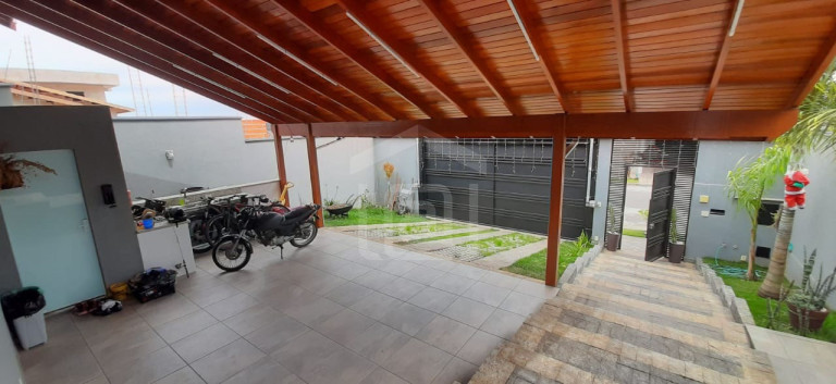 Imagem Casa com 3 Quartos à Venda, 300 m² em Loteamento Residencial Tiradentes - Poços De Caldas Imagem Casa com 3 Quartos à Venda, 300 m² em Loteamento Residencial Tiradentes - Poços De Caldas