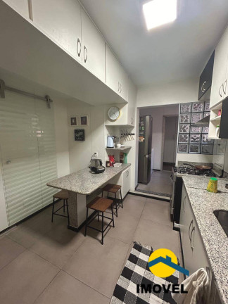 Imagem Apartamento com 3 Quartos à Venda, 210 m² em Icaraí - Niterói