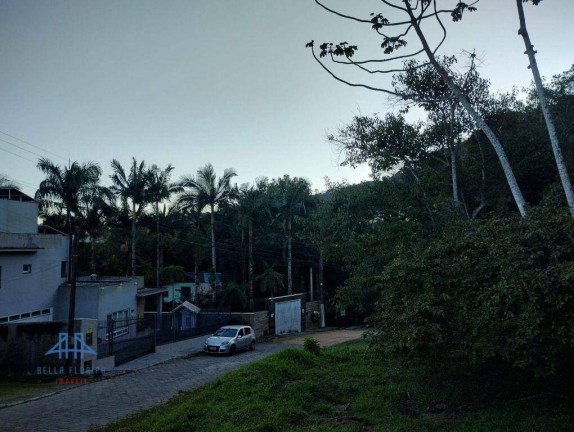 Imagem Terreno à Venda, 460 m² em Córrego Grande - Florianópolis Imagem Terreno à Venda, 460 m² em Córrego Grande - Florianópolis