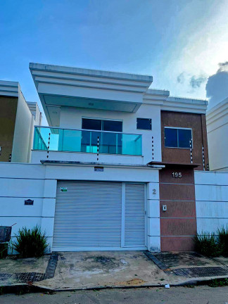 Casa com 3 Quartos à Venda, 129 m²