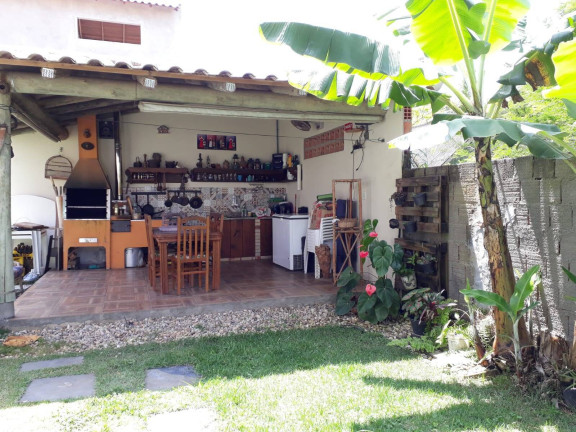 Imagem Casa com 3 Quartos à Venda, 168 m² em Bombas - Bombinhas Imagem Casa com 3 Quartos à Venda, 168 m² em Bombas - Bombinhas