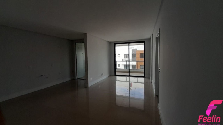 Imagem Apartamento com 3 Quartos à Venda, 123 m² em Agronômica - Florianópolis Imagem Apartamento com 3 Quartos à Venda, 123 m² em Agronômica - Florianópolis