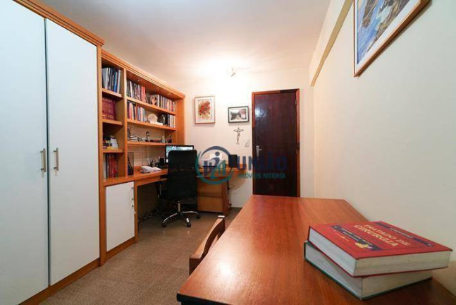 Imagem Casa com 4 Quartos à Venda, 419 m² em Maria Paula - Niterói