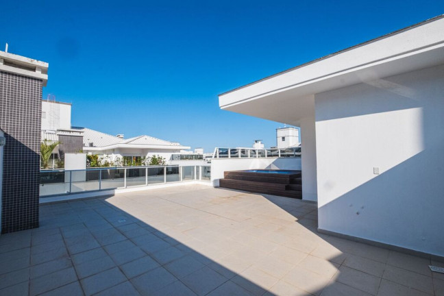 Imagem Cobertura com 3 Quartos à Venda, 231 m² em Ingleses Do Rio Vermelho - Florianópolis Imagem Cobertura com 3 Quartos à Venda, 231 m² em Ingleses Do Rio Vermelho - Florianópolis
