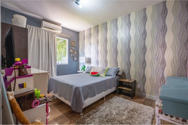 Imagem Casa com 4 Quartos à Venda, em Canasvieiras - Florianópolis Imagem Casa com 4 Quartos à Venda, em Canasvieiras - Florianópolis