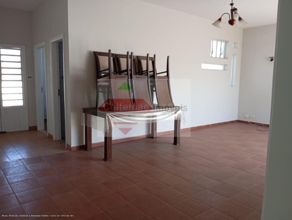 Imagem Casa com 5 Quartos à Venda, 267 m² em Jardim Morumby - Taubaté Imagem Casa com 5 Quartos à Venda, 267 m² em Jardim Morumby - Taubaté