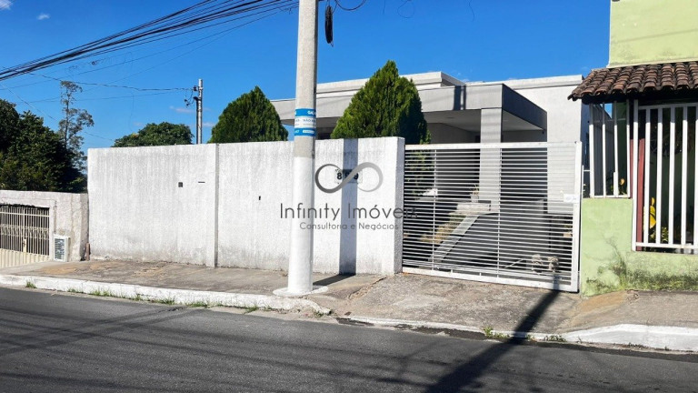 Casa com 3 Quartos à Venda, 552 m² em Célvia - Vespasiano