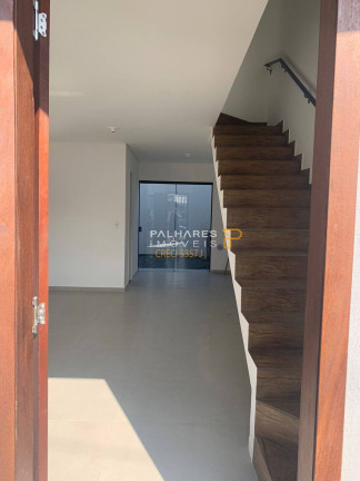Imagem Casa com 2 Quartos à Venda, 65 m² em Iririú - Joinville
