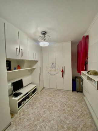 Imagem Sobrado com 7 Quartos à Venda, 218 m² em Jardim Do Estádio - Santo André Imagem Sobrado com 7 Quartos à Venda, 218 m² em Jardim Do Estádio - Santo André
