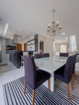Imagem Casa com 3 Quartos à Venda, 377 m² em Morada De Laranjeiras - Serra Imagem Casa com 3 Quartos à Venda, 377 m² em Morada De Laranjeiras - Serra