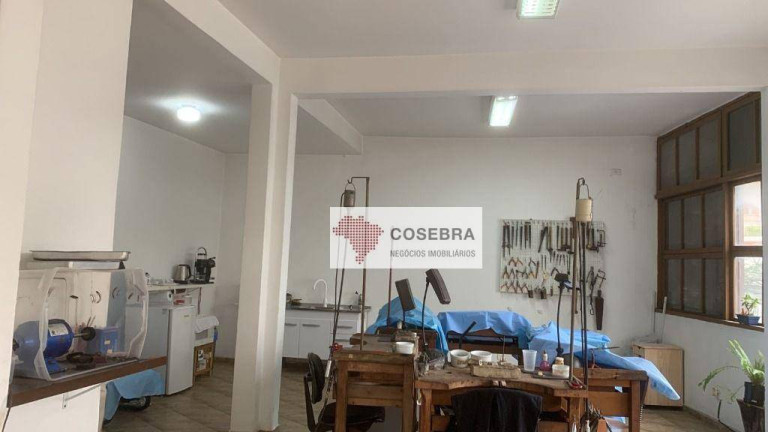 Sala Comercial à Venda, 57 m² em Vila Nova Conceição - São Paulo