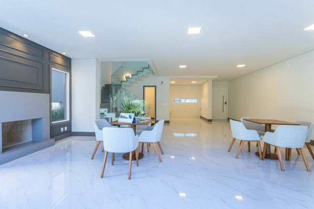 Imagem Imóvel com 3 Quartos à Venda, 440 m² em Pedra Redonda - Porto Alegre Imagem Imóvel com 3 Quartos à Venda, 440 m² em Pedra Redonda - Porto Alegre