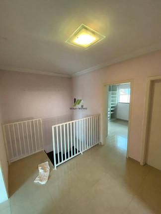 Imagem Casa com 3 Quartos à Venda, 205 m²
