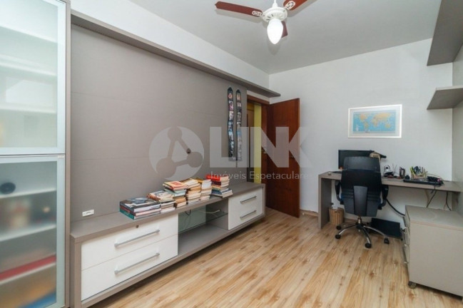 Imagem Apartamento com 3 Quartos à Venda, 112 m² em Petrópolis - Porto Alegre Imagem Apartamento com 3 Quartos à Venda, 112 m² em Petrópolis - Porto Alegre