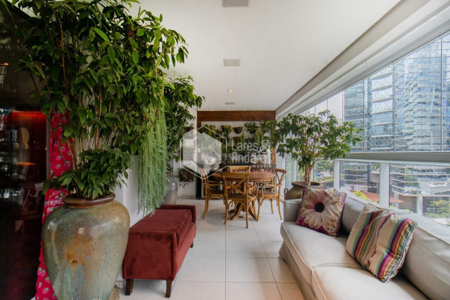 Imagem Apartamento com 4 Quartos à Venda, 201 m² em Itaim Bibi - São Paulo Imagem Apartamento com 4 Quartos à Venda, 201 m² em Itaim Bibi - São Paulo