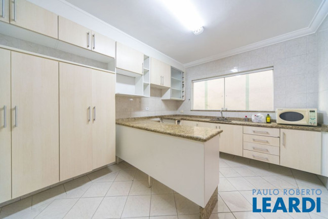 Imagem Sobrado com 3 Quartos à Venda, 228 m² em Vila Gilda - Santo André Imagem Sobrado com 3 Quartos à Venda, 228 m² em Vila Gilda - Santo André
