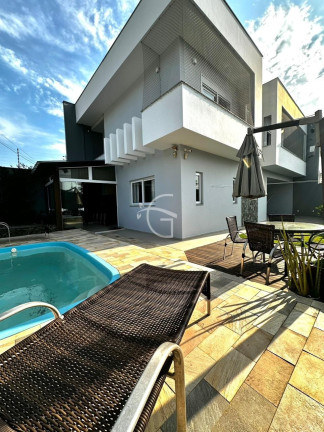 Imagem Casa com 3 Quartos à Venda, 193 m² em Saguaçu - Joinville Imagem Casa com 3 Quartos à Venda, 193 m² em Saguaçu - Joinville