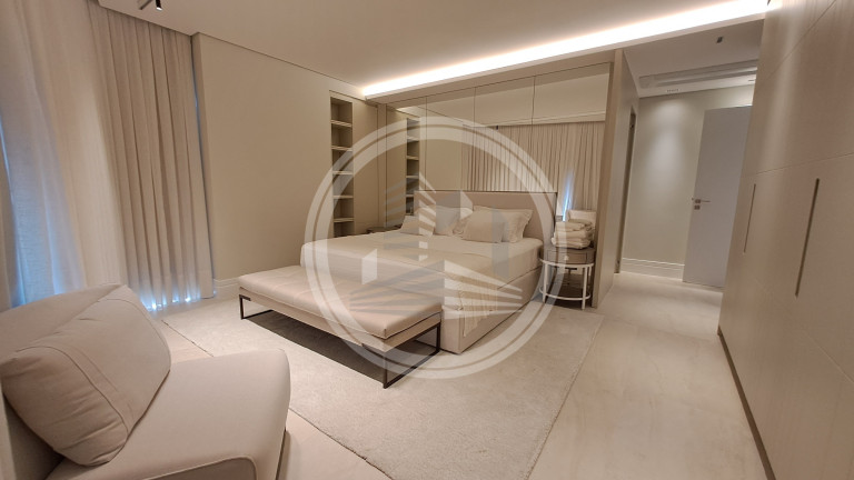 Imagem Apartamento com 4 Quartos à Venda, 230 m² em Centro - Balneário Camboriú Imagem Apartamento com 4 Quartos à Venda, 230 m² em Centro - Balneário Camboriú