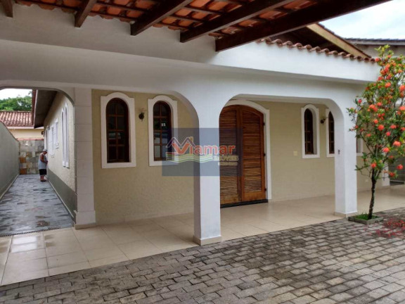 Imagem Casa com 3 Quartos à Venda, 180 m² em Jardim Virgínia - Guarujá Imagem Casa com 3 Quartos à Venda, 180 m² em Jardim Virgínia - Guarujá
