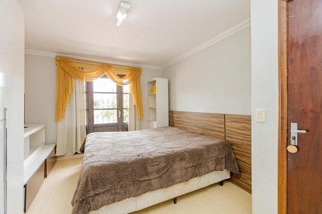 Imagem Sobrado com 3 Quartos à Venda, 114 m² em Guaira - Curitiba Imagem Sobrado com 3 Quartos à Venda, 114 m² em Guaira - Curitiba