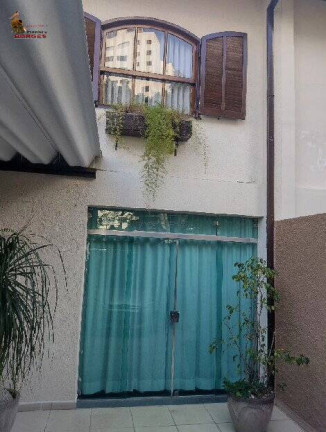 Imagem Casa com 3 Quartos à Venda, 175 m² em Campo Belo - São Paulo