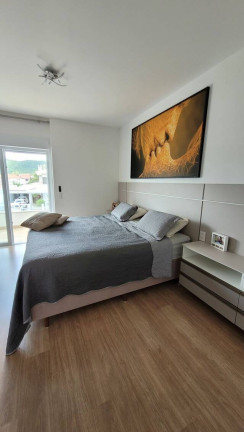 Imagem Casa com 4 Quartos à Venda, 189 m² em Jurerê - Florianópolis