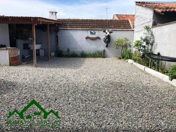 Imagem Sobrado com 6 Quartos à Venda, 220 m² em Centro - Balneário Barra Do Sul