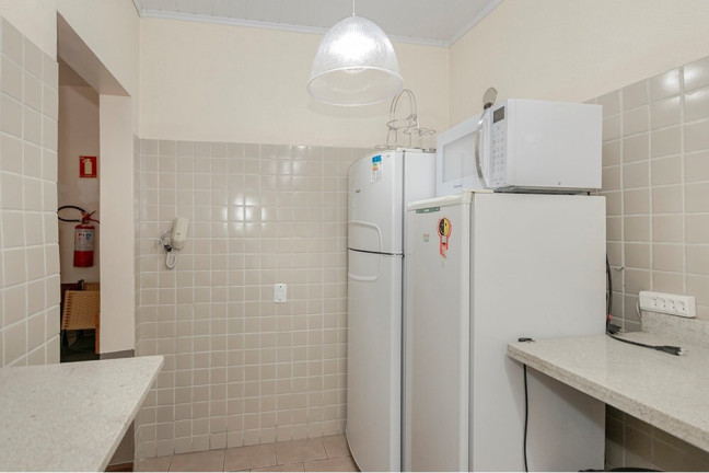 Imagem Imóvel com 2 Quartos à Venda, 67 m² em Cristal - Porto Alegre Imagem Imóvel com 2 Quartos à Venda, 67 m² em Cristal - Porto Alegre
