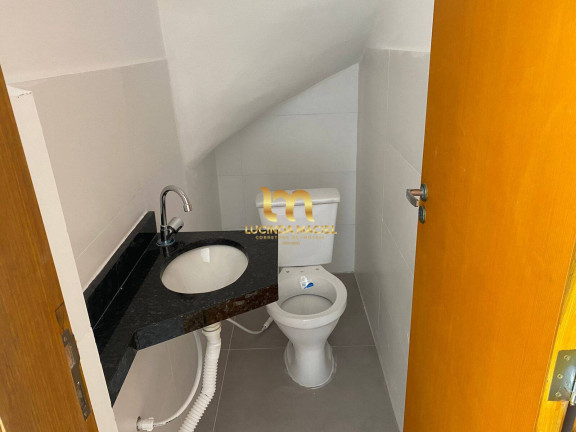 Imagem Casa de Condomínio com 2 Quartos à Venda, 52 m² em Melvi - Praia Grande